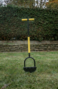 Zarovnávač trávníku - 22 cm
