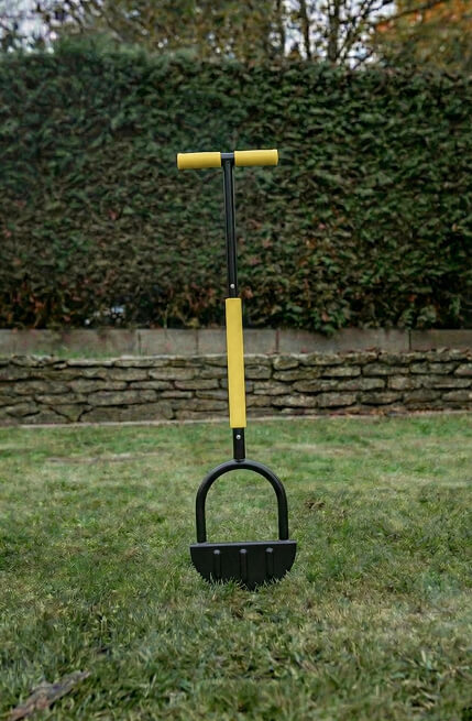 Zarovnávač trávníku - 22 cm